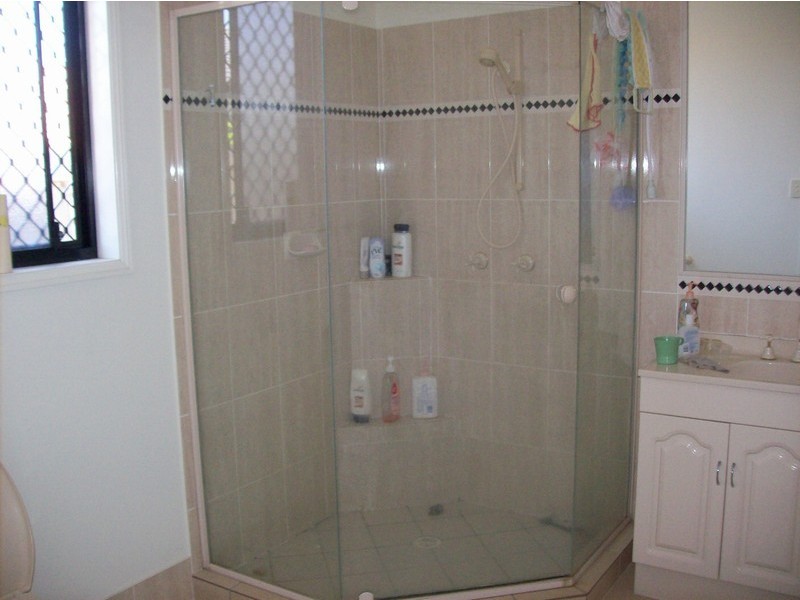 12 Admiral Cr, Springfield Lakes QLD 4300