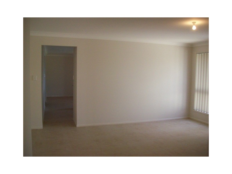 13 Jerome, Augustine Heights QLD 4300