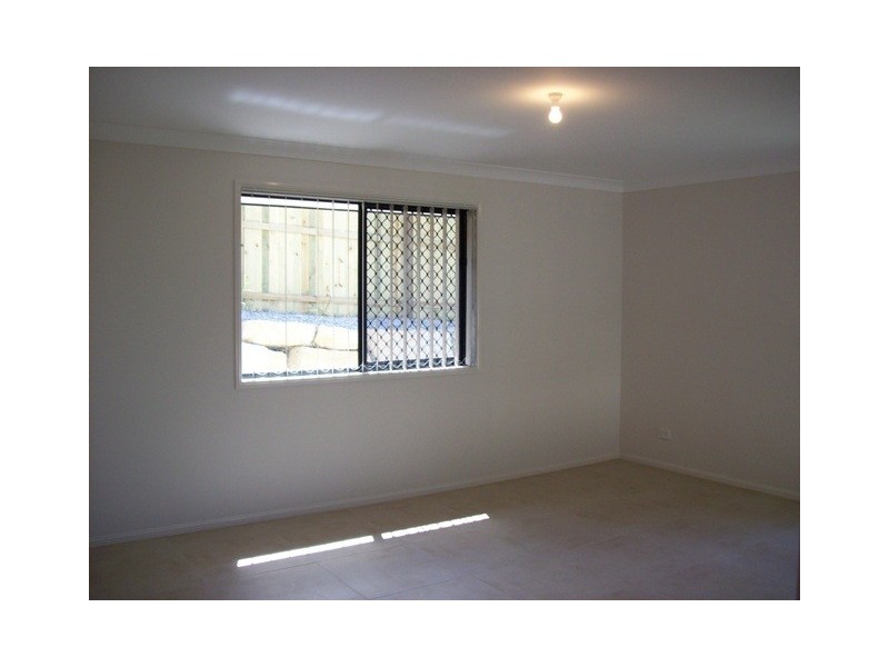 13 Jerome, Augustine Heights QLD 4300