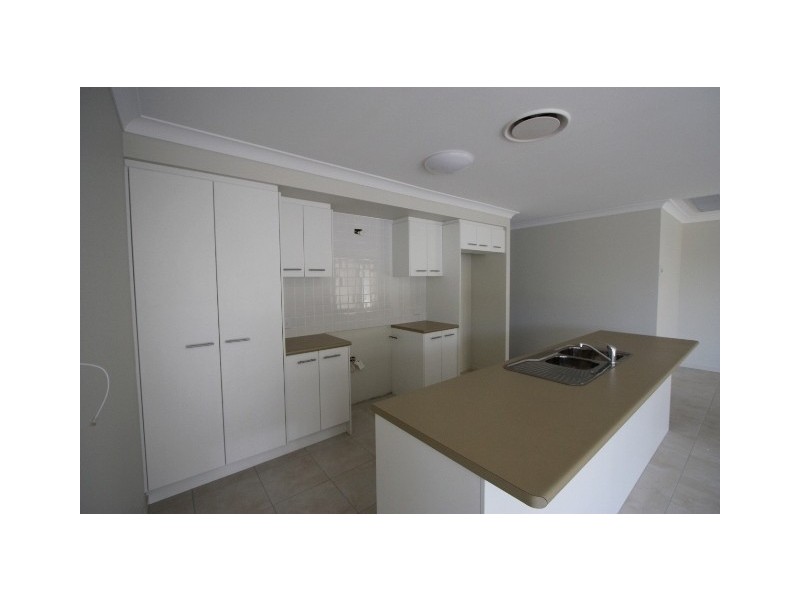 Augustine Heights QLD 4300