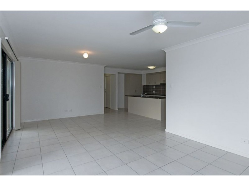 5 Renee St, Redbank Plains QLD 4301