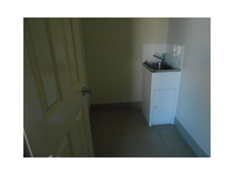 4/23-27 Commercial Dr, Springfield QLD 4300