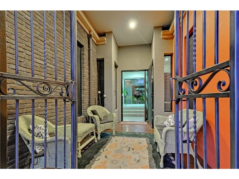 11 Botanic Crescent, Brookwater QLD 4300