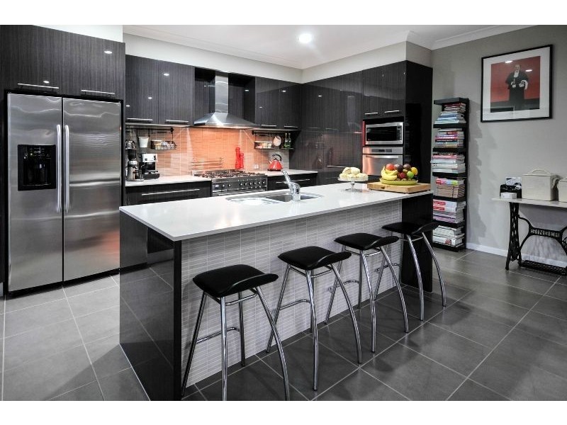 11 Botanic Crescent, Brookwater QLD 4300