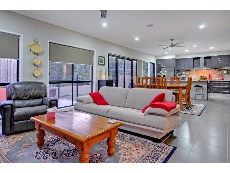 11 Botanic Crescent, Brookwater QLD 4300