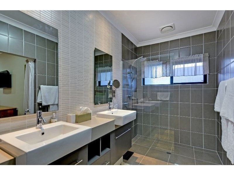 11 Botanic Crescent, Brookwater QLD 4300