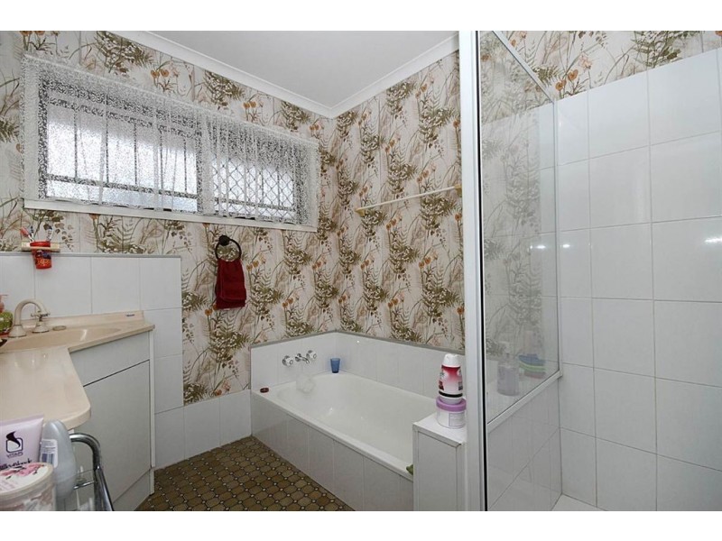 2 Fulton Street, Wishart QLD 4122