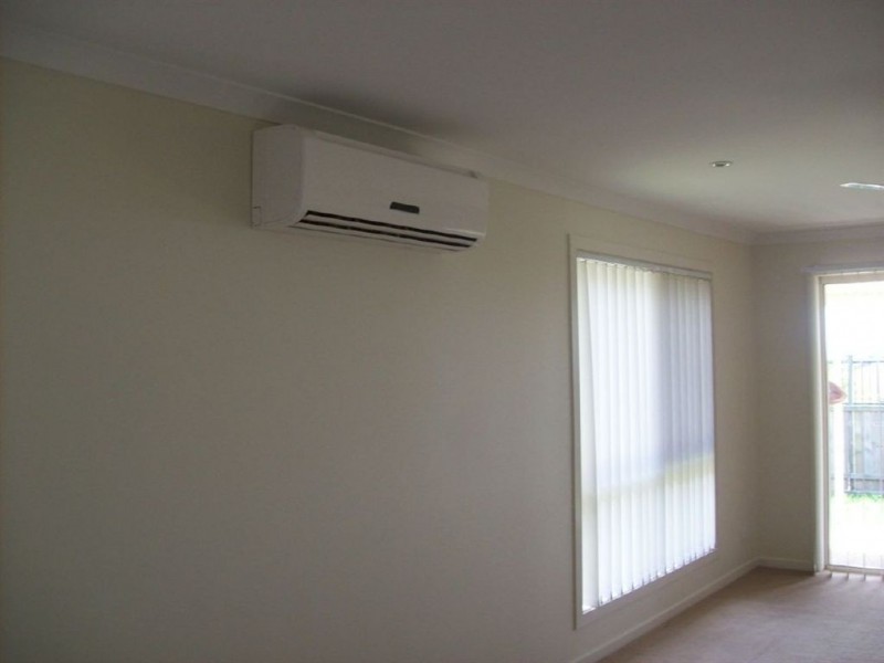 23 Ballow cres, Redbank Plains QLD 4301