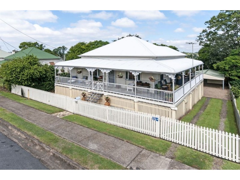 22 Pine Mountain Rd, North Ipswich QLD 4305