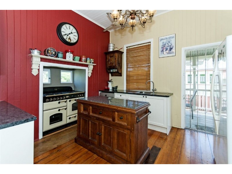 22 Pine Mountain Rd, North Ipswich QLD 4305