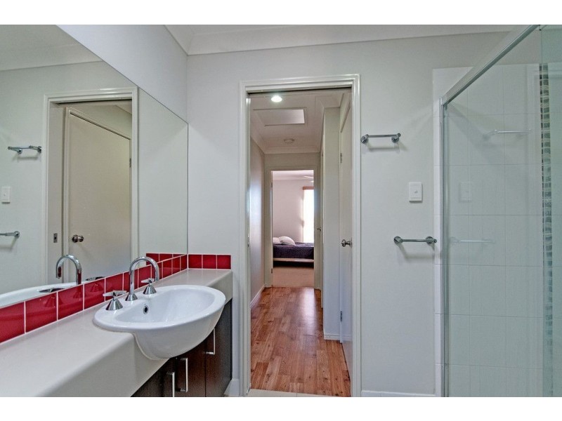 7 Epping Lane, Springfield Lakes QLD 4300