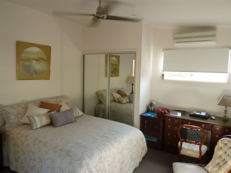 8/99 Brookwater Dr, Brookwater QLD 4300