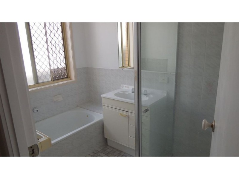 5 Carnation Close, Springfield QLD 4300
