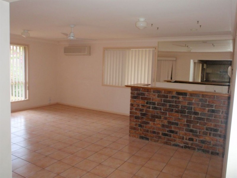 54 Ravenswood Lane, Springfield QLD 4300