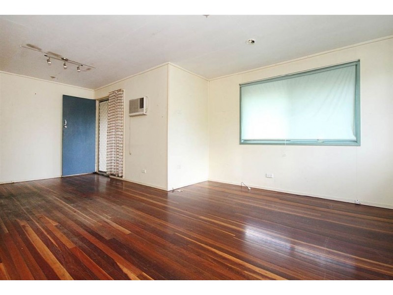 22 Maryanne St, Riverview QLD 4303