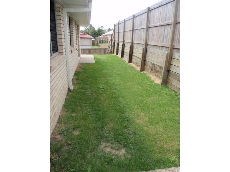 1 Nathan Close, Redbank Plains QLD 4301