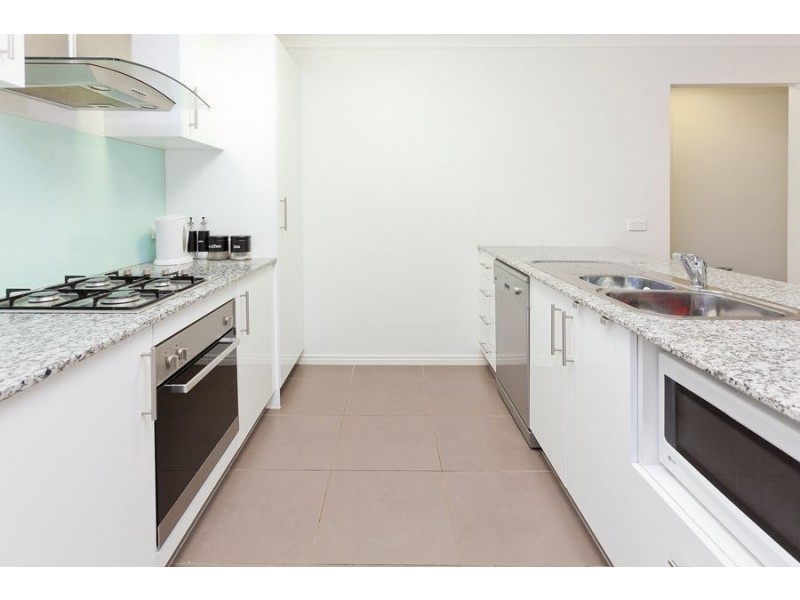 32 Columbia Drive, Bellbird Park QLD 4300