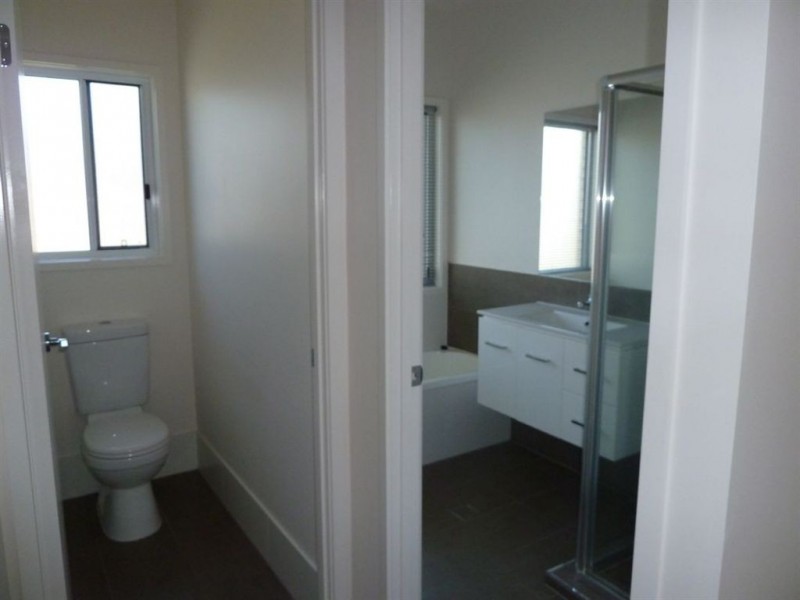 Augustine Heights QLD 4300