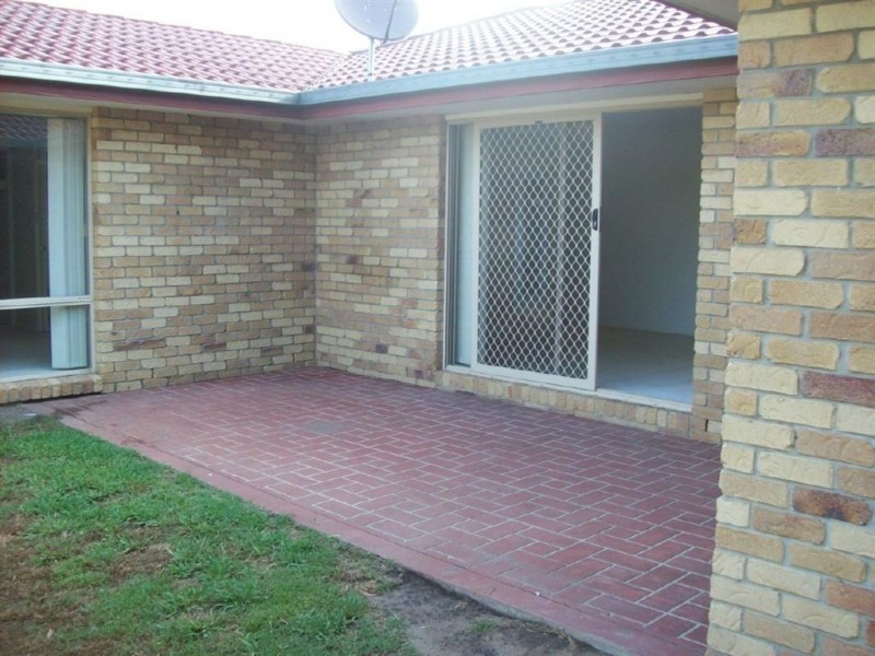 16 Hicklin Street, Springfield QLD 4300