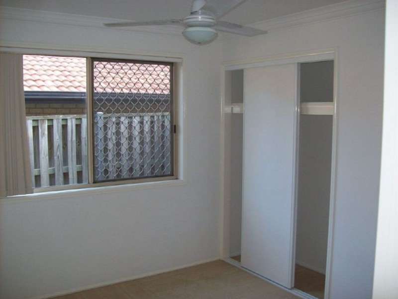 16 Hicklin Street, Springfield QLD 4300