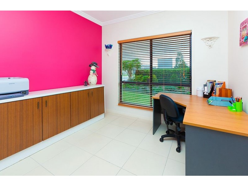 127 Santa Monica Drive, Augustine Heights QLD 4300