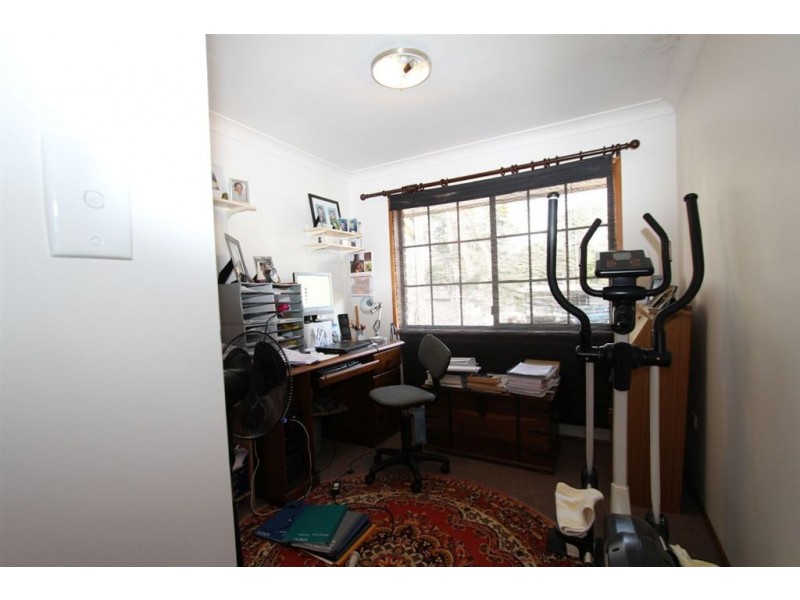 19 Melrose Drive, Flinders View QLD 4305