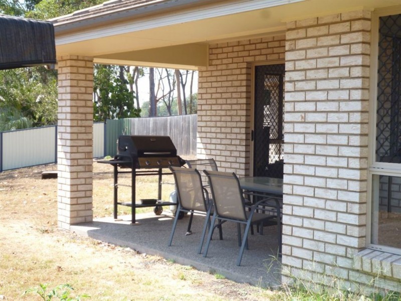 25 Benjamin Court, Yamanto QLD 4305