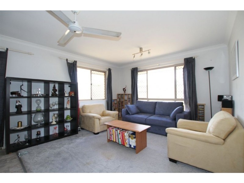 8 Glasgow Blvd, Brassall QLD 4305