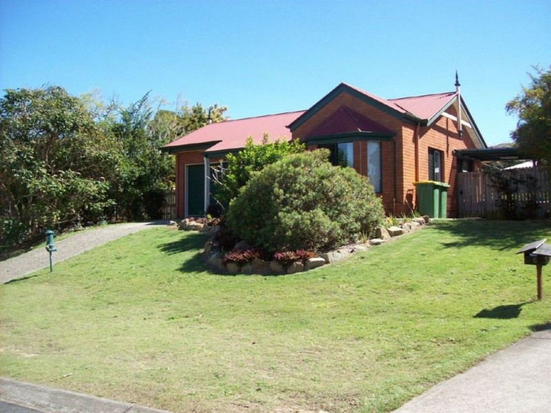 4 Midcrest Lane, Springfield QLD 4300