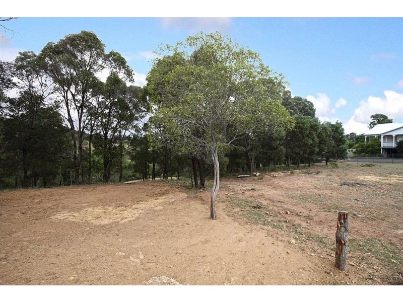 132 Annette Road, Lowood QLD 4311