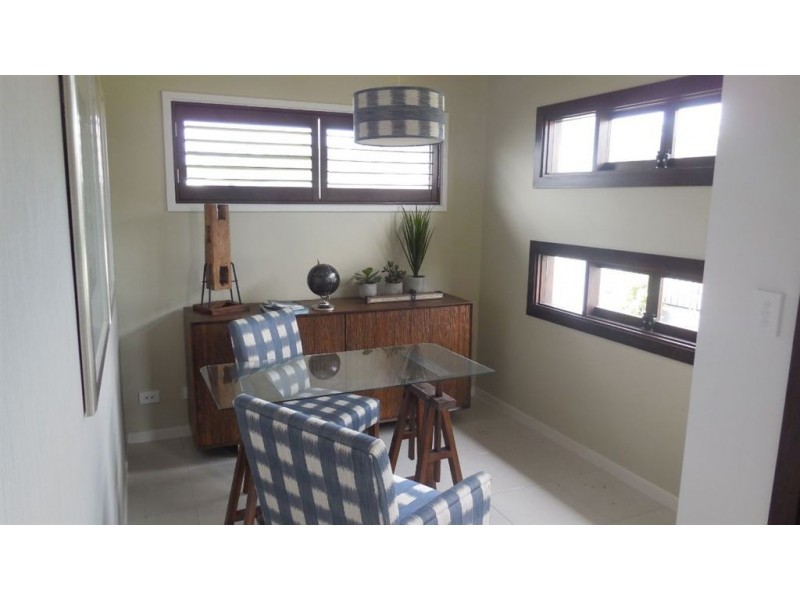 112 Valentine circuit, Augustine Heights QLD 4300