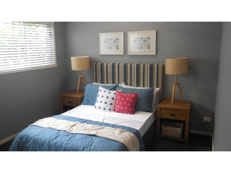 112 Valentine circuit, Augustine Heights QLD 4300