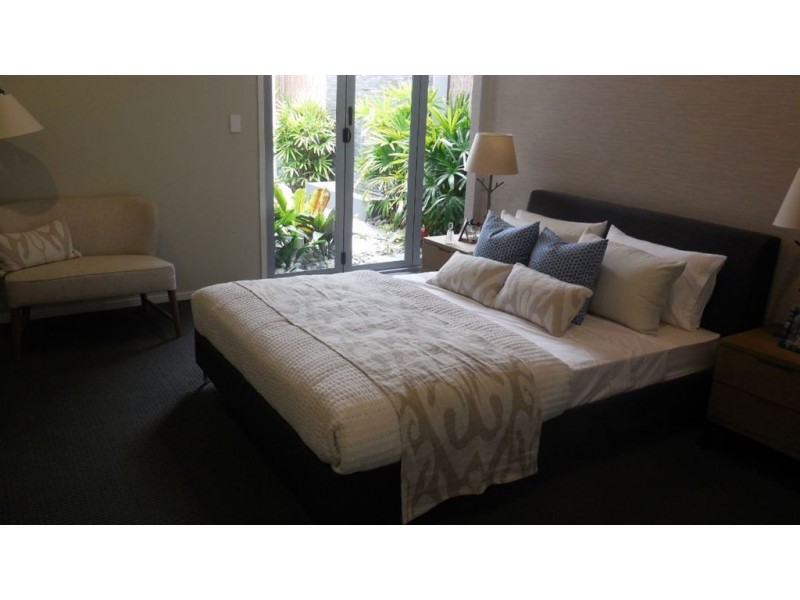 112 Valentine circuit, Augustine Heights QLD 4300