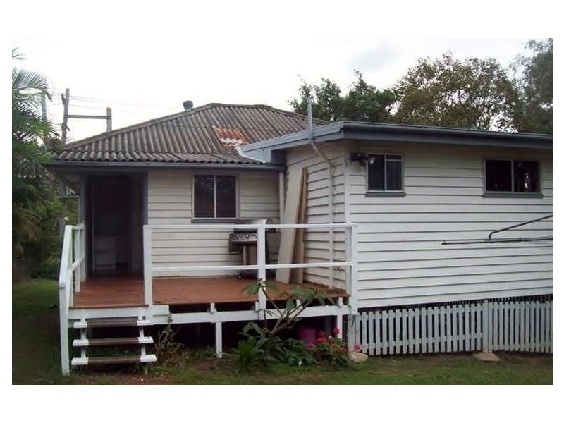 13 Roberts Street, North Ipswich QLD 4305