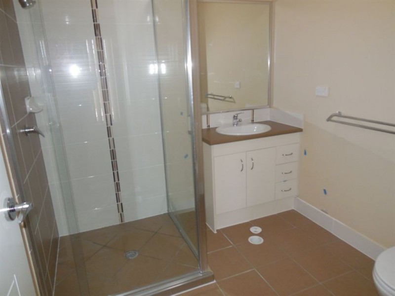 1/8 Robert Place, Yamanto QLD 4305