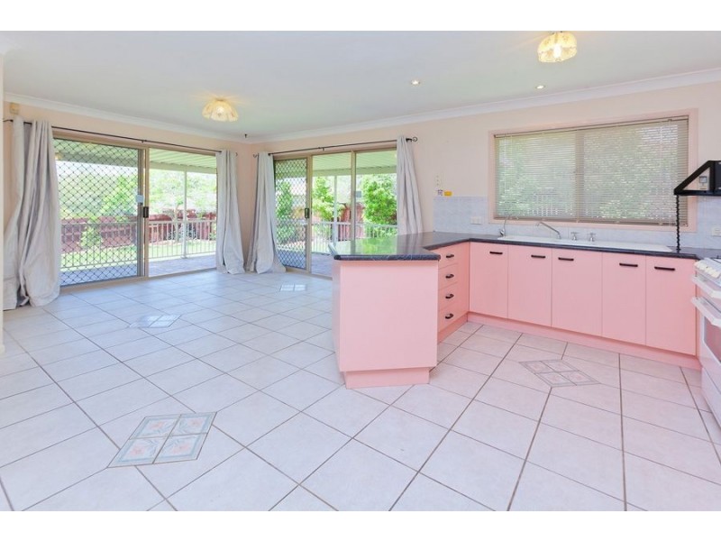 10 Hughes Ct, Collingwood Park QLD 4301