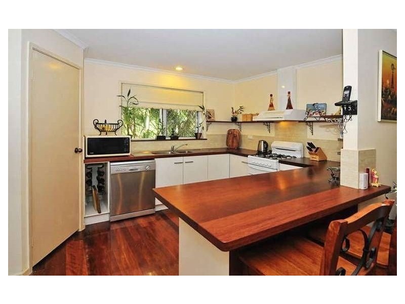 3/60 Cairns, Camira QLD 4300