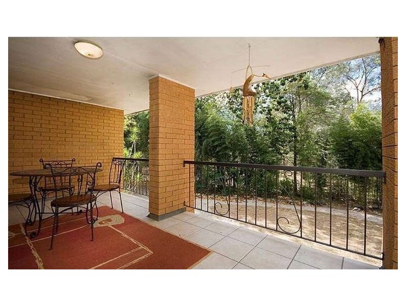 310 Old Logan Road, Camira QLD 4300