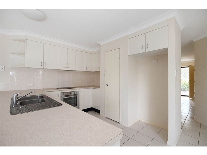 15 Polzin Dr, Goodna QLD 4300