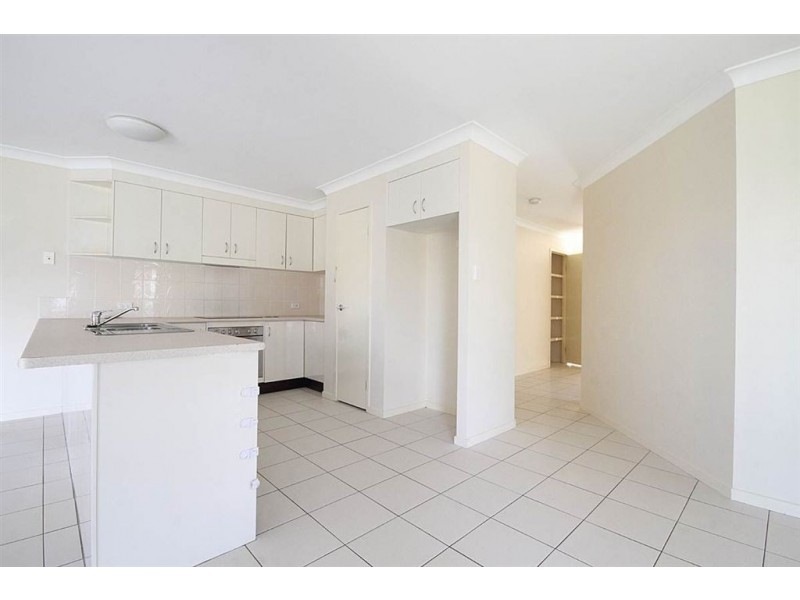 15 Polzin Dr, Goodna QLD 4300