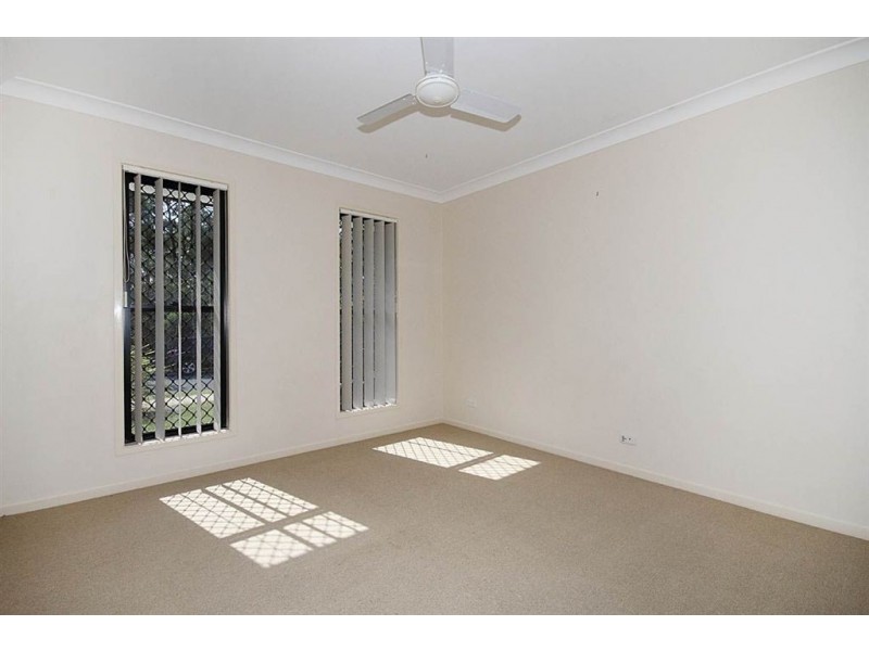 15 Polzin Dr, Goodna QLD 4300