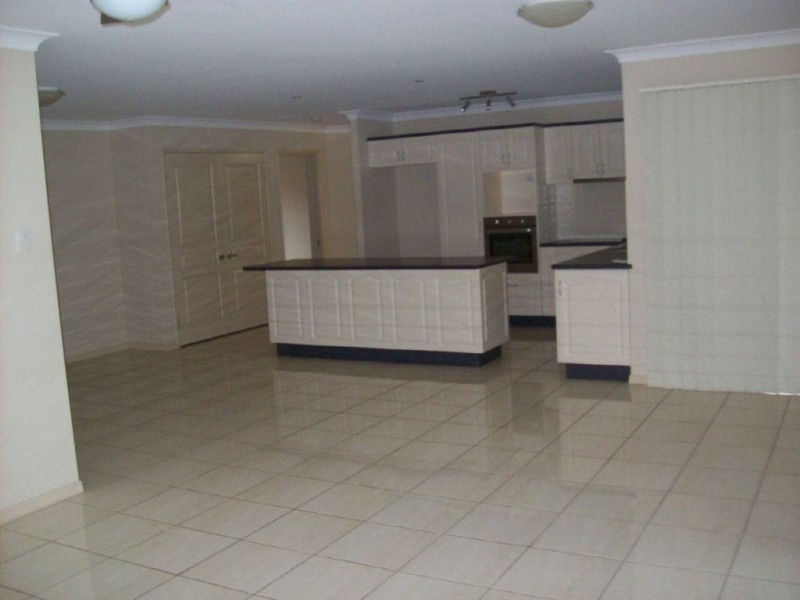 Springfield Lakes QLD 4300