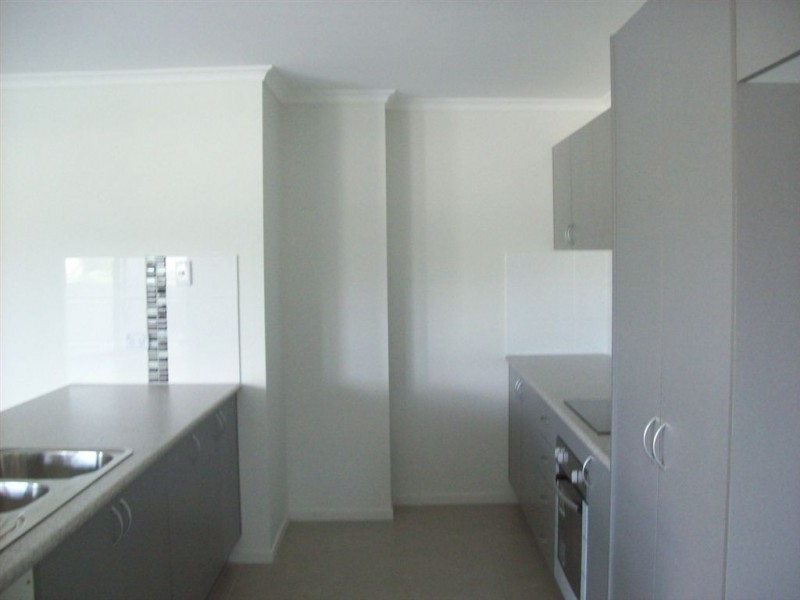 7/23-27 Commercial Dr, Springfield QLD 4300