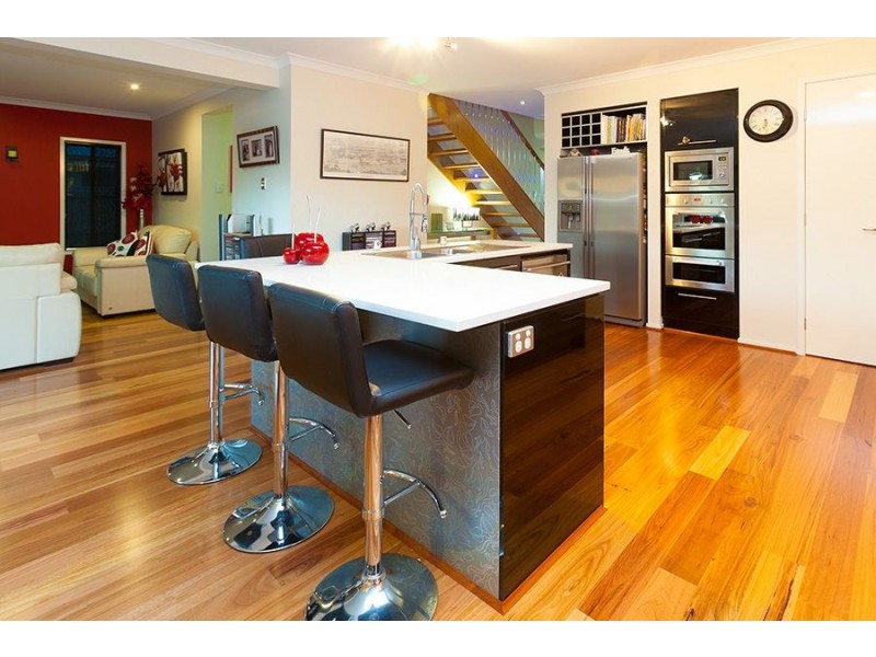 3 Patricius Place, Augustine Heights QLD 4300