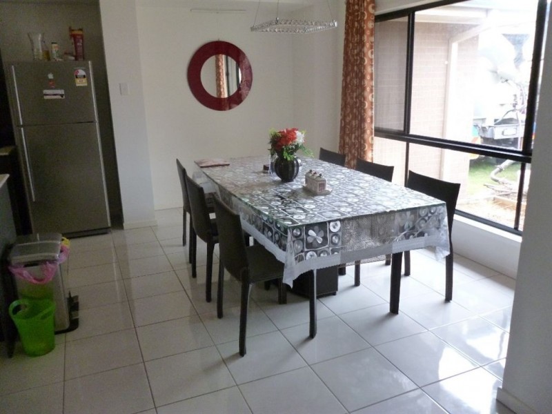 61 Bathersby Cresent, Augustine Heights QLD 4300