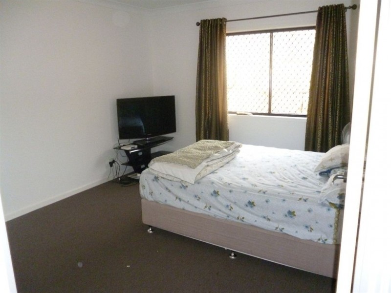61 Bathersby Cresent, Augustine Heights QLD 4300