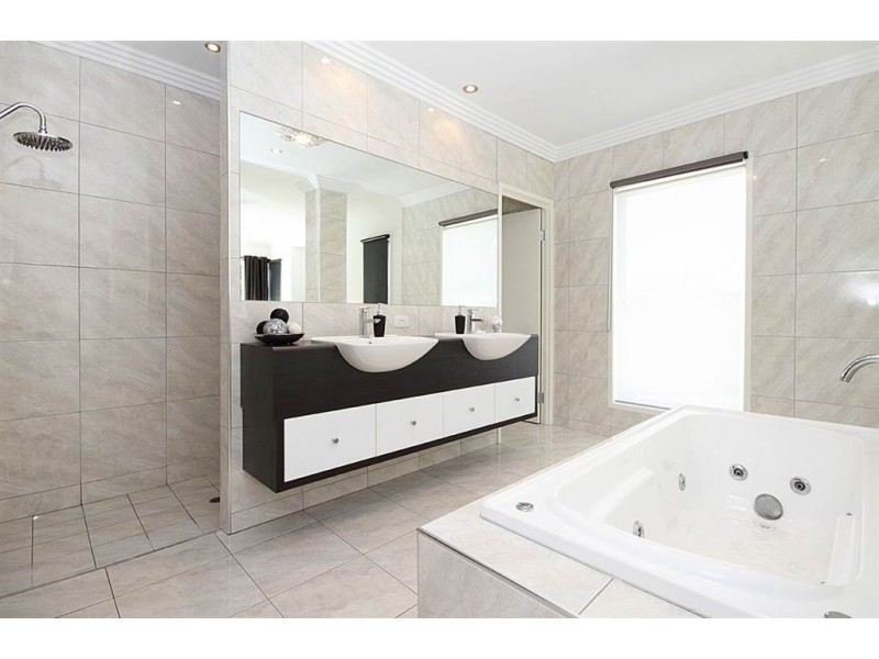 36 Bassili Drive, Collingwood Park QLD 4301