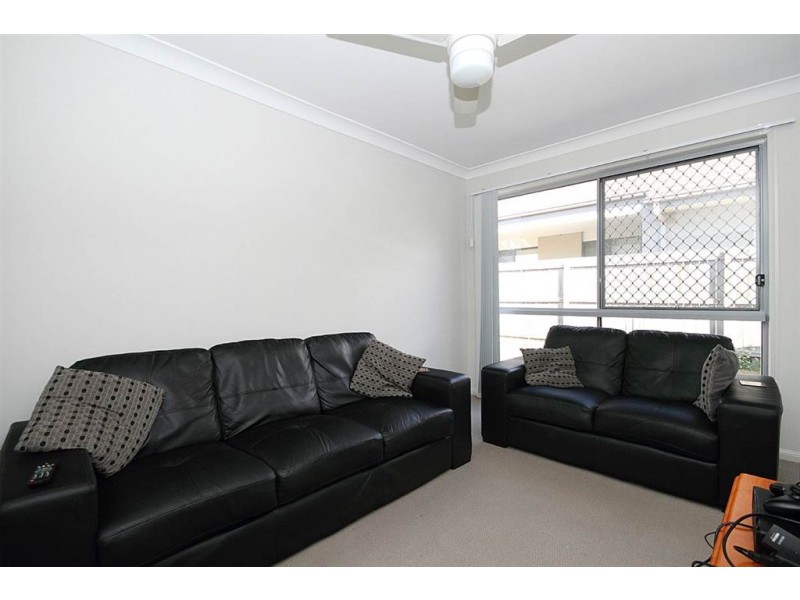 26 Bathersby Cresent, Augustine Heights QLD 4300