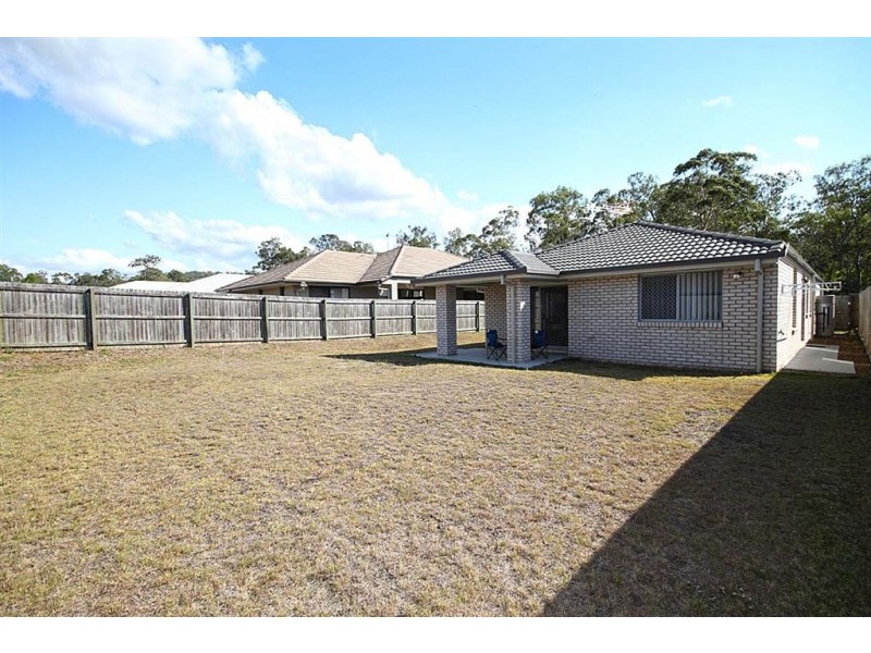 26 Bathersby Cresent, Augustine Heights QLD 4300