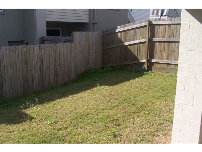 16 Grampian St, Springfield Lakes QLD 4300